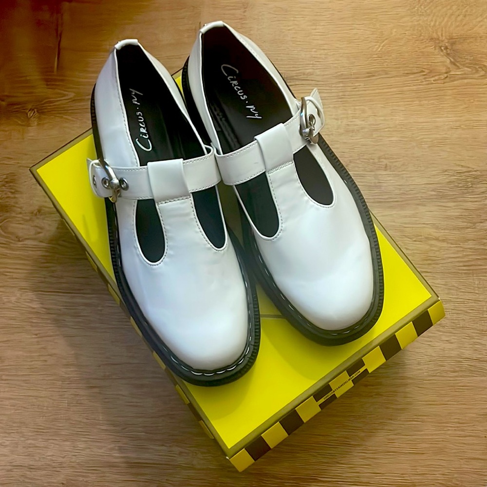 Circus by Sam Edelman Emelia chunky platform white mary jane loafer